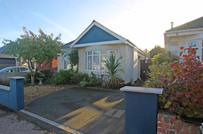 2 Bedroom Detached Bungalow For Sale In Townsville Road, Bournemouth, BH9