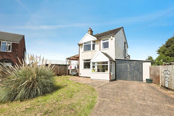 3 Bedroom Detached House For Sale In Hill Top Avenue, Winsford, Cheshire, CW7