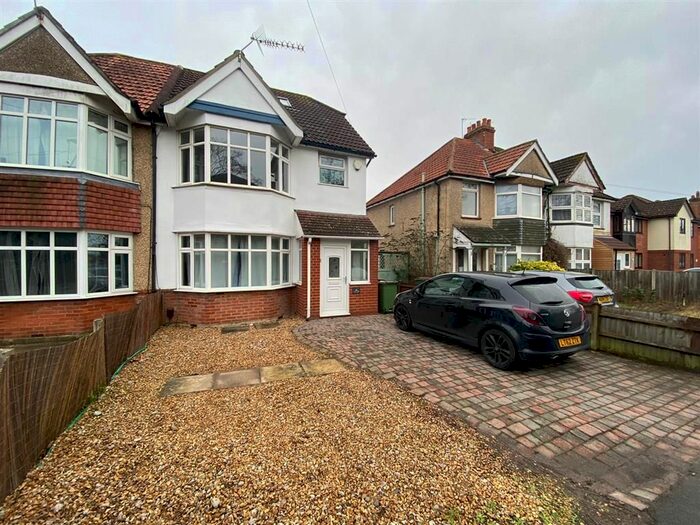 3 Bedroom Property To Rent In The Mount, Romsey Road, Shirley, Southampton SO16
