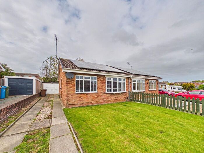 2 Bedroom Semi-Detached Bungalow To Rent In Bed Semi-Detached Bungalow, Darwin Road, Bridlington, YO16