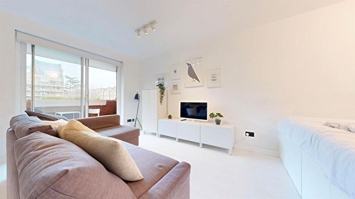 Studio To Rent In Cromwell Road, Earls Court, London, SW5