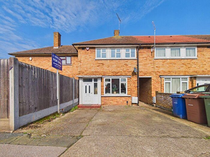 2 Bedroom Terraced House For Sale In Usk Road, South Ockendon, RM15