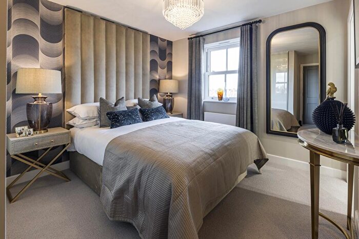 2 Bedroom Apartment For Sale In Manningtree Park, Mistley, Manningtree, CO11