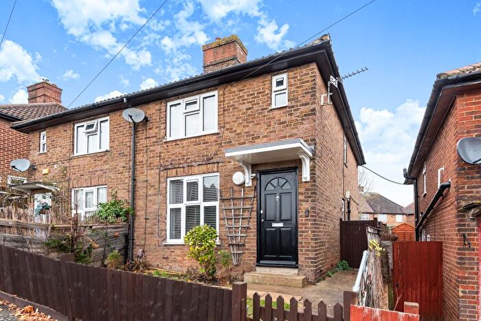 3 Bedroom Semi-Detached House For Sale In High Wycombe, Buckinghamshire, HP12