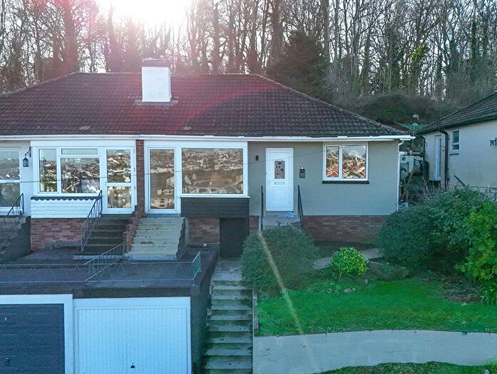 2 Bedroom Semi Detached Bungalow For Sale In Primley Park, Paignton, TQ3