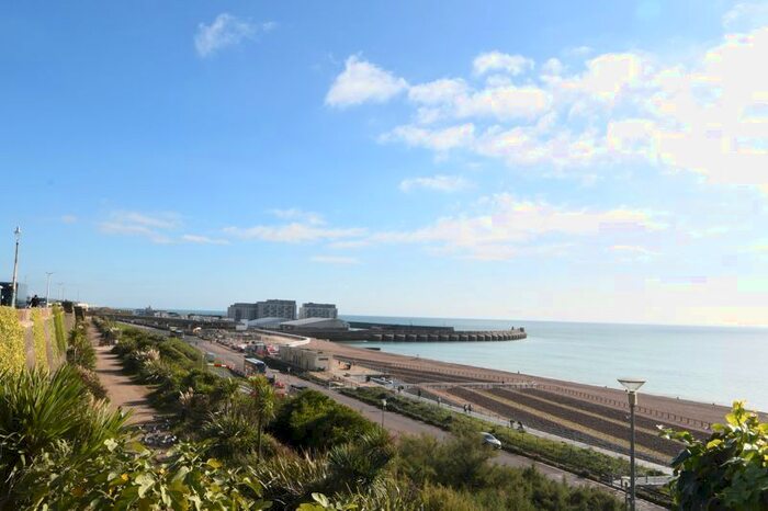 3 Bedroom Flat To Rent In Chichester Terrace, Brighton, BN2