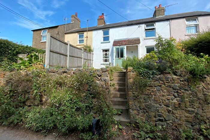 2 Bedroom Cottage For Sale In Mill Lane, Worth, CT14