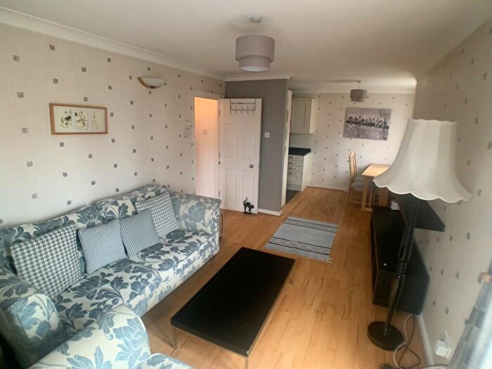 2 Bedroom Apartment To Rent In Langtons Wharf, Leeds City Centre, LS2