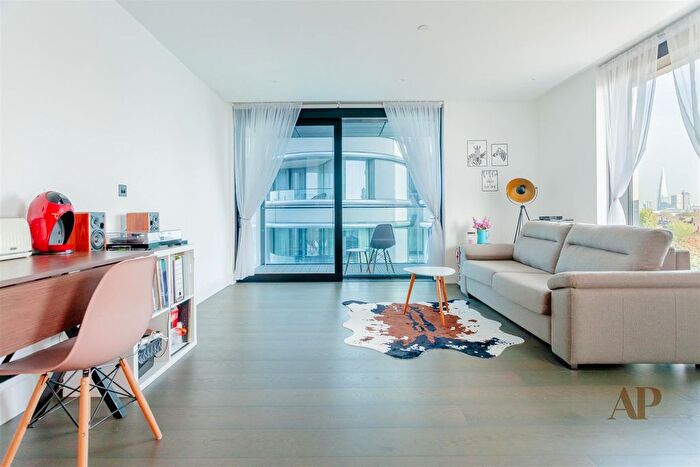 1 Bedroom Property To Rent In Albert Embankment, The Dumont, London, SE1