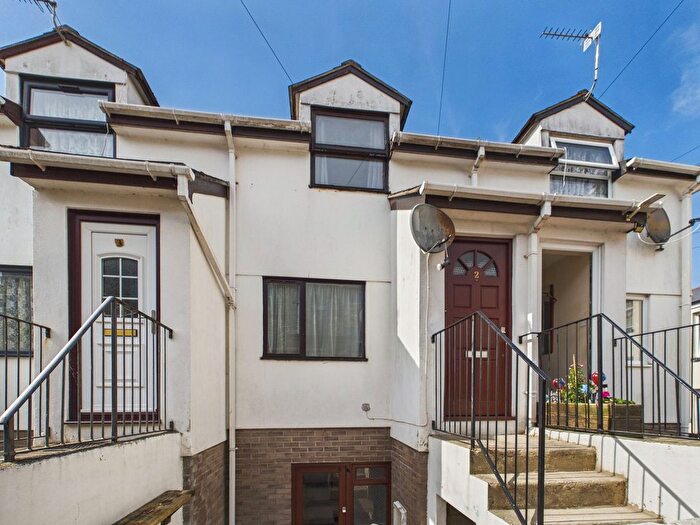 2 Bedroom Flat For Sale In Appollo House, Warberry Vale, Torquay, TQ1