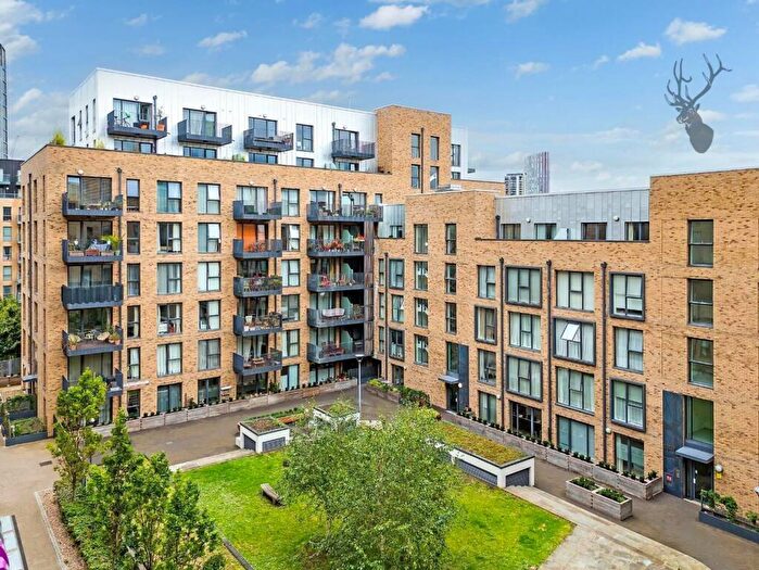 1 Bedroom Apartment For Sale In Bolinder Way, Gunnel Court, E3