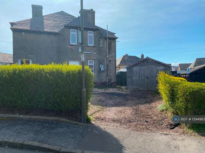 2 Bedroom Flat To Rent In Cadzow Avenue, Bo'ness, EH51