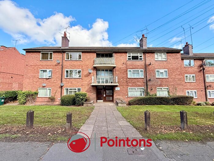 2 Bedroom Flat For Sale In Holyhead Road, Coundon, Coventry, CV5