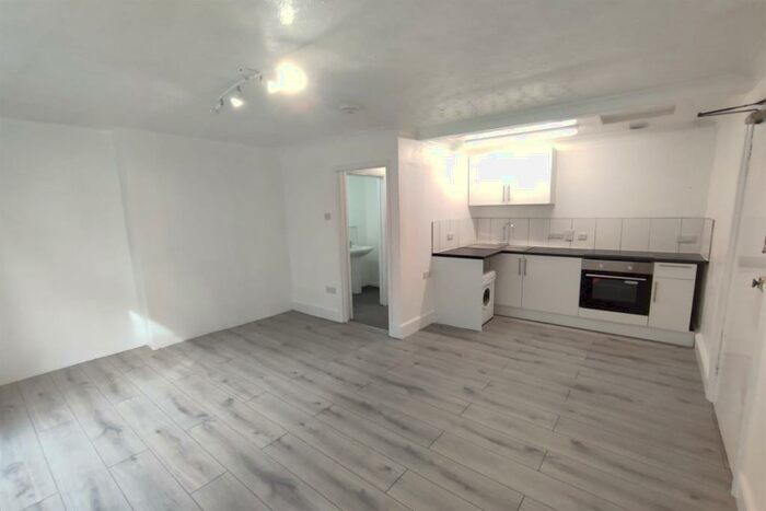 Studio To Rent In Bognor Regis, PO21