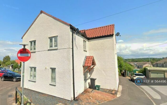 2 Bedroom Flat To Rent In Upper Bath Road, Thornbury, Bristol, BS35