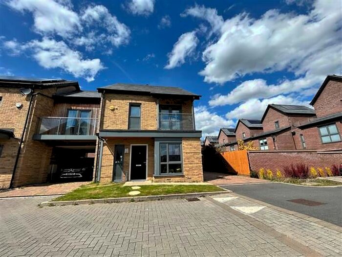 3 Bedroom Property To Rent In Pascal Mews, Oakgrove, Milton Keynes, MK10