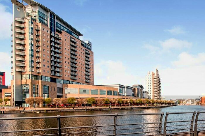 2 Bedroom Flat To Rent In The Quays, Salford, M50