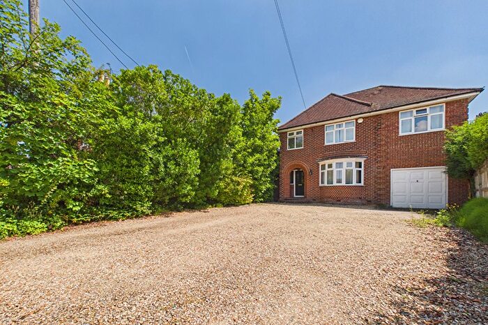 4 Bedroom Detached House For Sale In King Street Lane, Winnersh, Wokingham, Berkshire, RG41