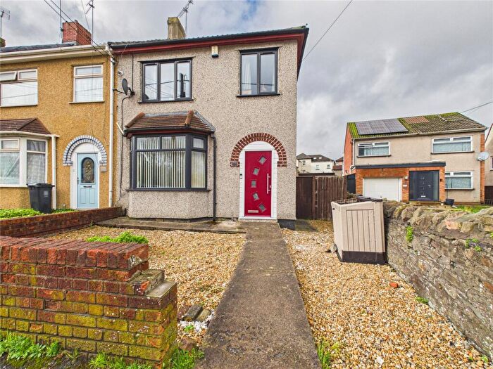 3 Bedroom End Of Terrace House For Sale In Alma Road, Kingswood, Bristol, BS15