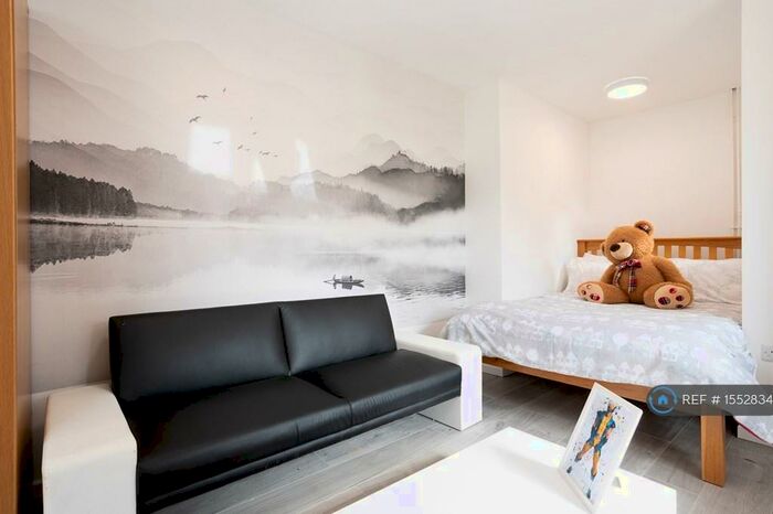 Studio To Rent In Turpyn Court, Cambridge, CB4