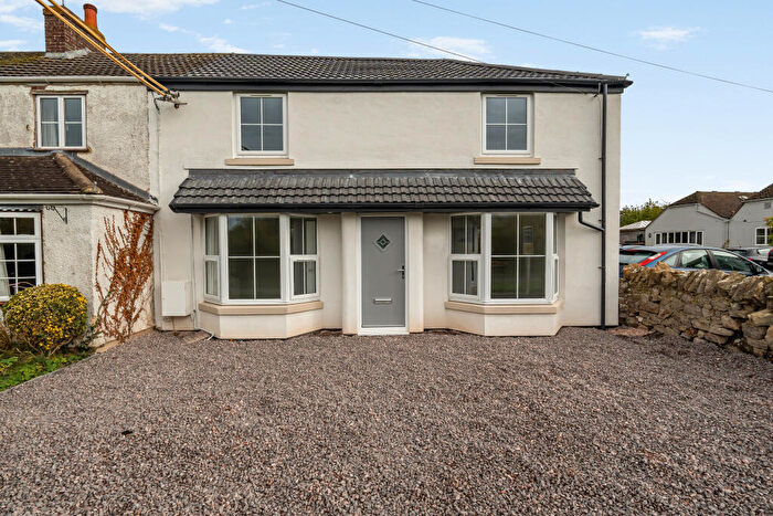 4 Bedroom Semi-Detached House For Sale In High Street, Wanborough, Wiltshire, SN4