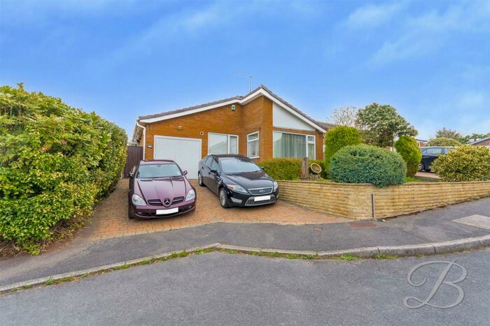 3 Bedroom Detached Bungalow To Rent In Vale Close, Mansfield, NG18