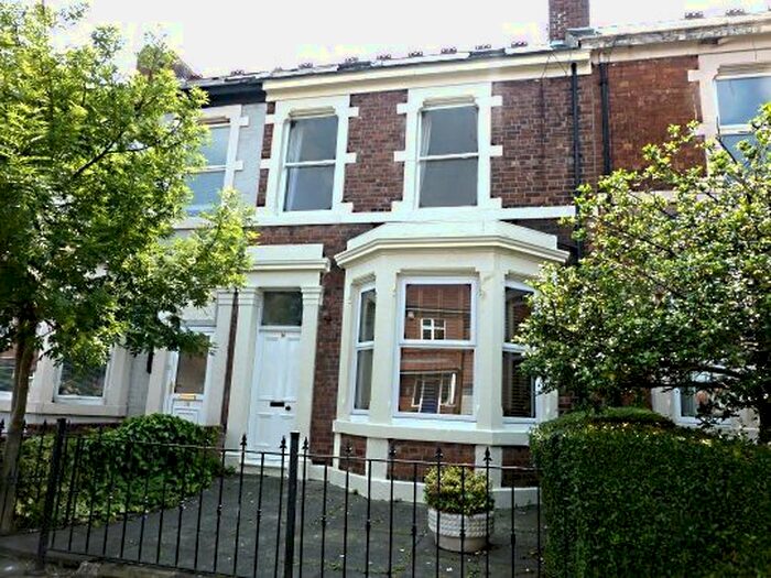 2 Bedroom Flat To Rent In Grosvenor Road, Jesmond, Newcastle Upon Tyne, NE2