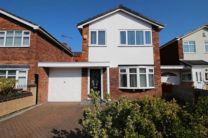 3 Bedroom Detached House To Rent In Roby Close, Rainhill, Prescot, L35
