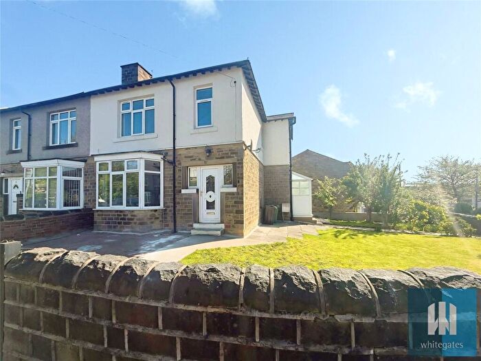 4 Bedroom Semi Detached House To Rent In Park Grove, Springwood, Huddersfield, HD1