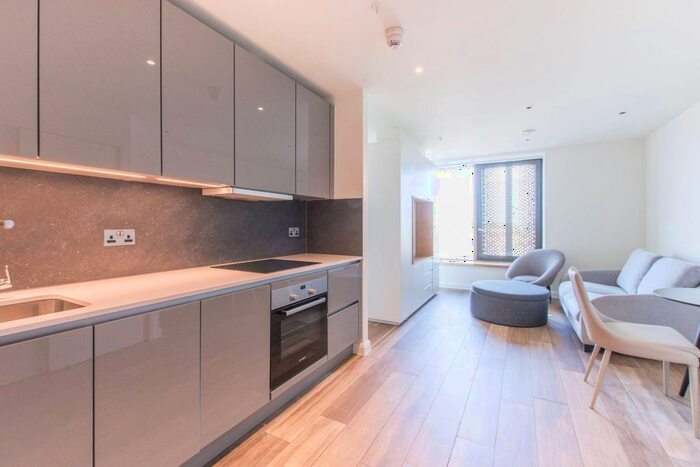 Studio To Rent In Junction Road, Islington, London, N19