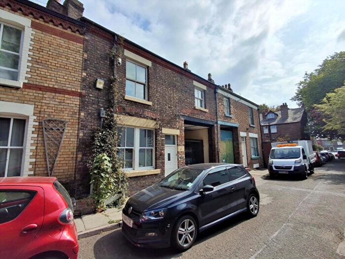 2 Bedroom Terraced House For Sale In Little Parkfield Road, Liverpool, L17