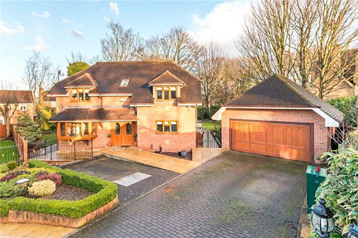 4 Bedroom Detached House For Sale In Rooms Lane, Morley, Leeds, West Yorkshire, LS27