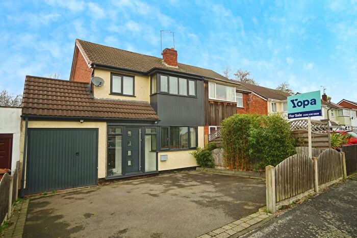 3 Bedroom Semi Detached House For Sale In Balmoral Drive, New Invention, Willenhall, WV12