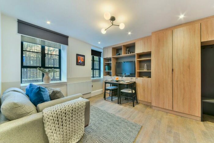 5 Bedroom Terraced House To Rent In Alloa Road, London, SE8