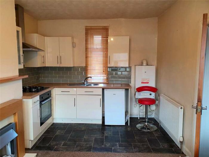 1 Bedroom Apartment To Rent In Lockwood Road, Lockwood, Huddersfield, HD1