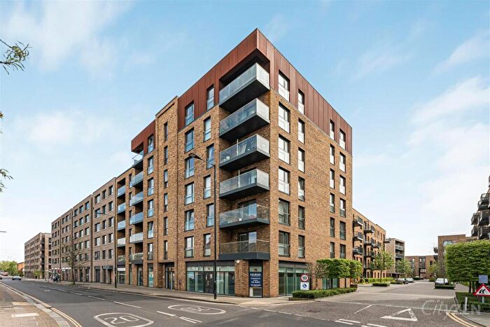 1 Bedroom Flat To Rent In Quinton Court, Plough Way, London, SE16