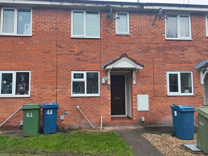 2 Bedroom Terraced House To Rent In Beaconside Close, ST16