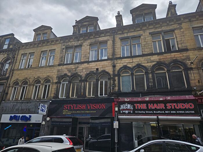 2 Bedroom Flat To Rent In Darley Street, Bradford, BD1