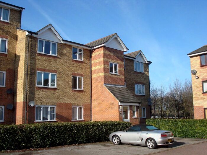 1 Bedroom Flat To Rent In Prestatyn Close, Stevenage SG1