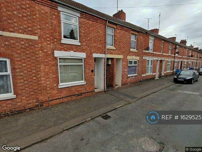 3 Bedroom Terraced House To Rent In Edinburgh Road, Kettering, NN16