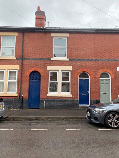 3 Bedroom Terraced House For Sale In Pybus Street, Derby, DE22