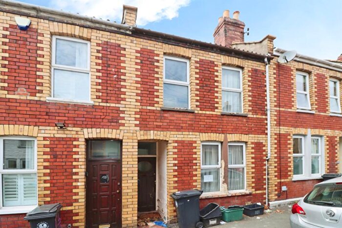 2 Bedroom Terraced House For Sale In Bowden Road, Bristol, BS5