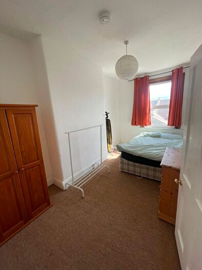 3 Bedroom Flat To Rent In Seymour Road, Bristol, BS7