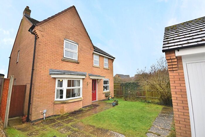 4 Bedroom Detached House For Sale In Brooks Close, Wootton, Northampton, NN4
