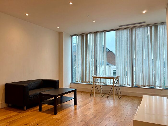 1 Bedroom Flat To Rent In Staines Road, Hounslow, TW3