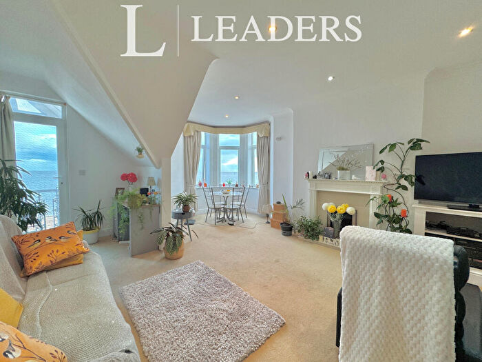 2 Bedroom Apartment To Rent In Sea Road, Felixstowe, IP11