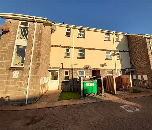 2 Bedroom Garage / Parking To Rent In Kelly Bray, Callington, PL17