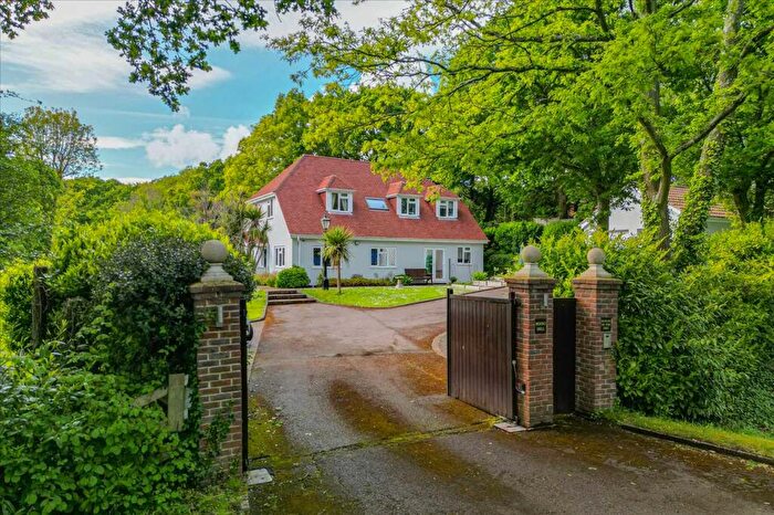 5 Bedroom Detached House For Sale In Fontley Road, Titchfield, PO15