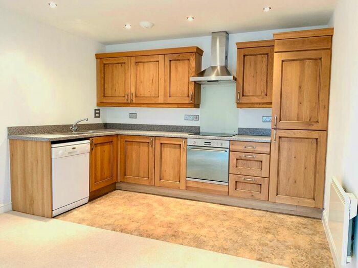 2 Bedroom Apartment To Rent In Olsen Rise, Lincoln, LN2