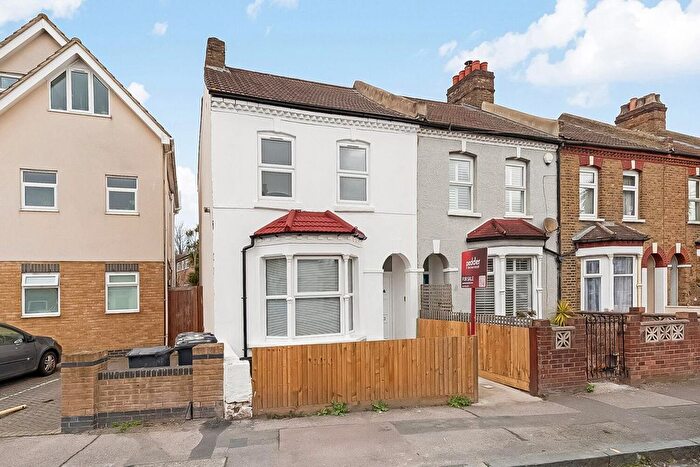 3 Bedroom End Terrace House For Sale In Southey Street, Anerley, London, SE20
